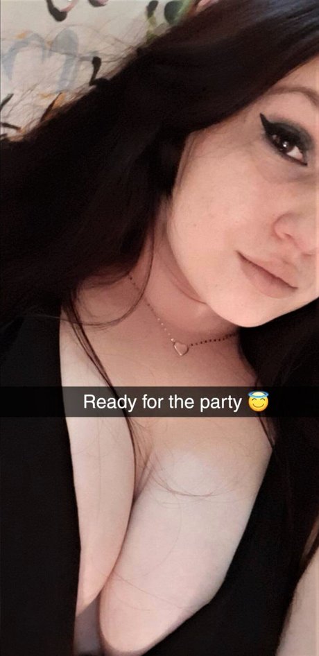 Junie Dyana onlyfans sex leak