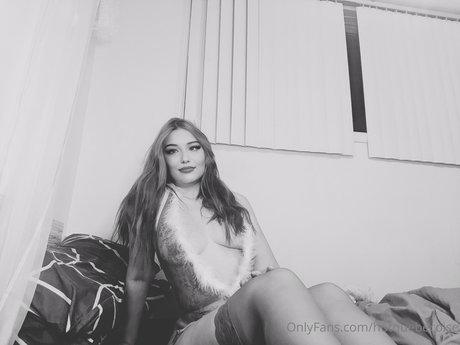 Delphine onlyfans sexy