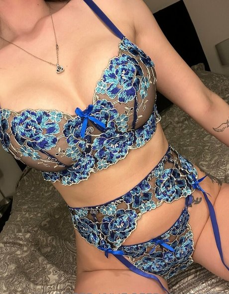 kyliereed only fans nude leaks