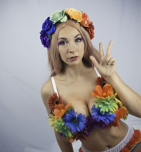 RhiCosplay free only fans