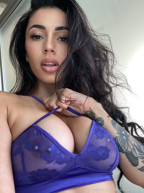 Bianca Taylor onlyfans leaked.