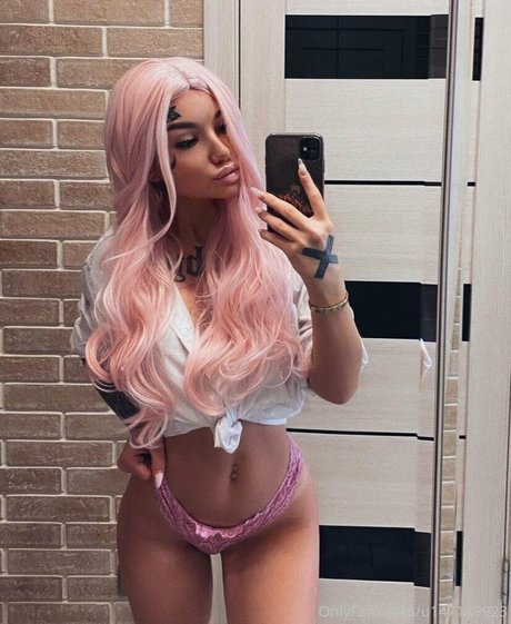 Alice X onlyfans fotos