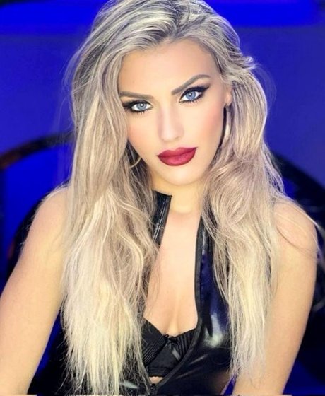 Mistress Iside onlyfans x