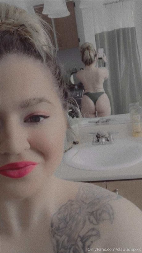 Claudia Lussier only fans nude