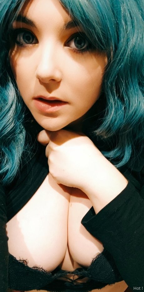 Lilly Tremblay onlyfans leak ass