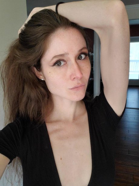 Dalia Dova naked onlyfans