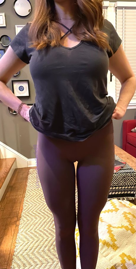 Hotredheadwife88 leaked onlyfans nudes