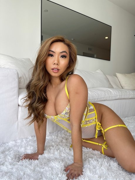 Victoria Nguyen only fans pics