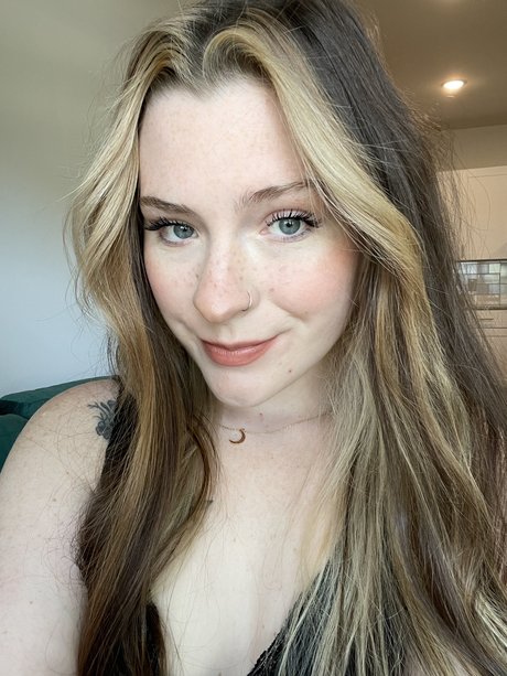 Elfbxby_ nude onlyfans leaked