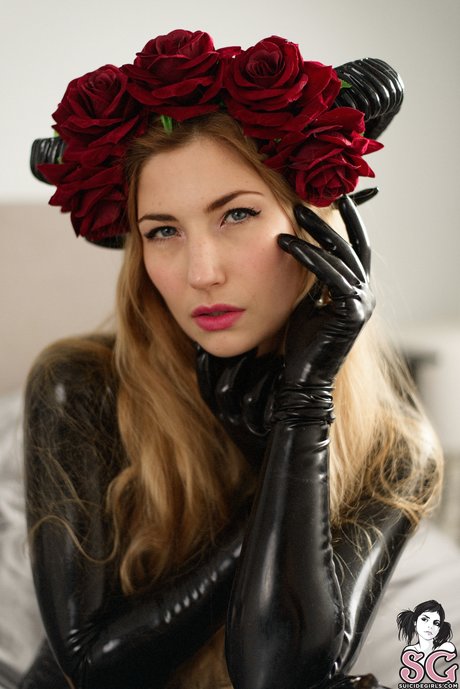 Stephanie Bonham Carter_ naked on onlyfans