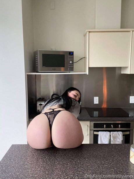 Trinity Jane onlyfans xxx