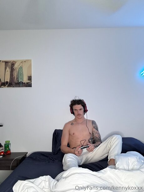 Kennykoxxx is on onlyfans