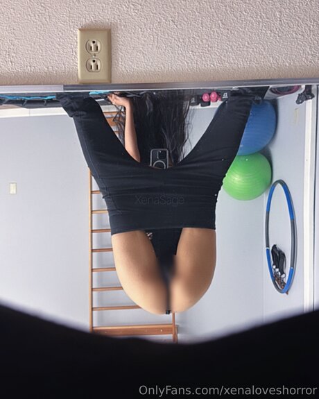 Xenaloveshorror onlyfans free content