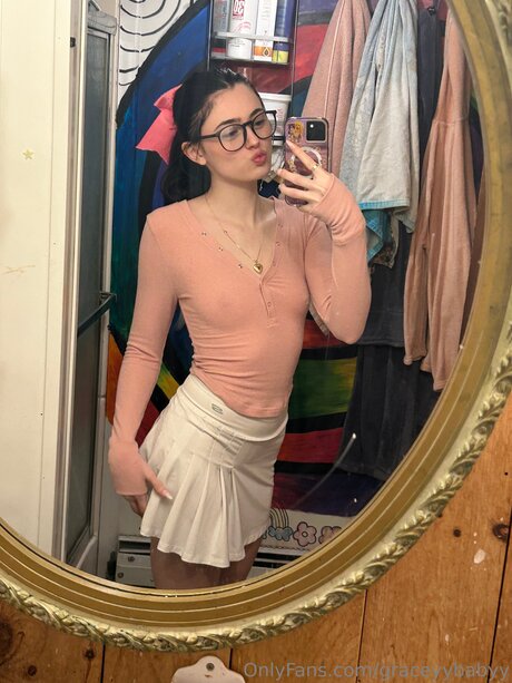 Graceyybabyy onlyfans posts