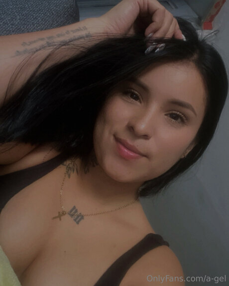 A Gel nude onlyfans leaked