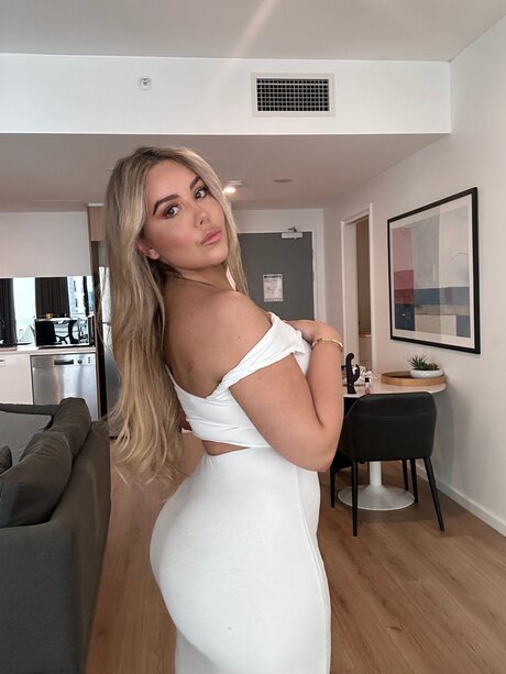 Siennagrace onlyfans model photos