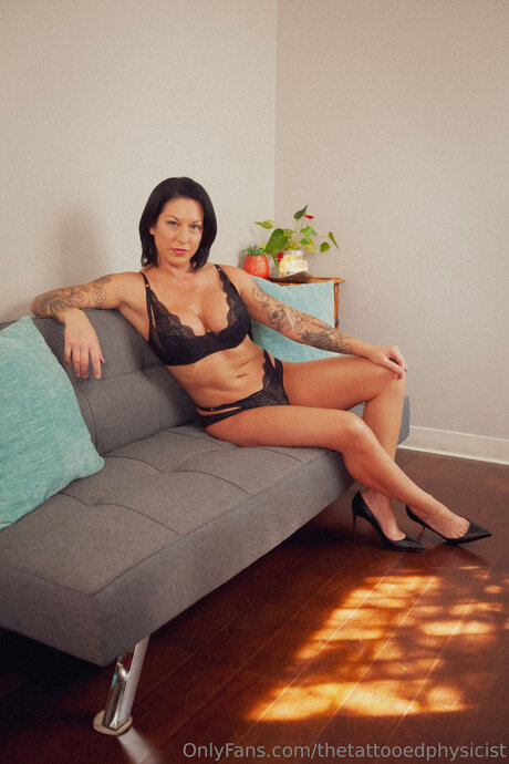 Thetattooedphysicist onlyfans porn