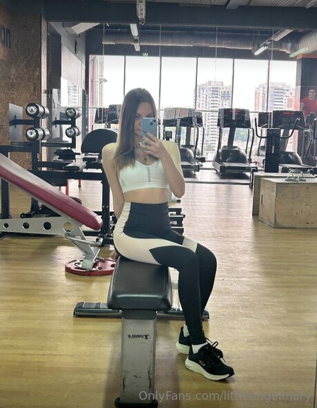 Littleangelmary only fans leaks