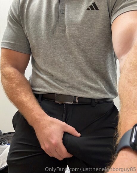 Justtheneighborguy85 onlyfans star