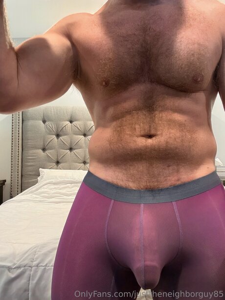 Justtheneighborguy85 only fans photos