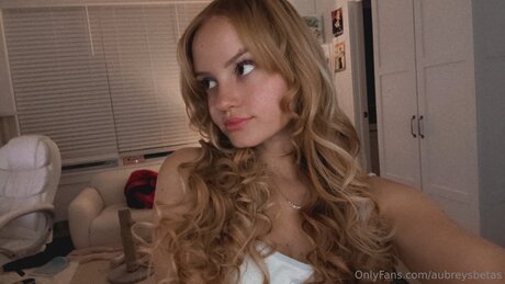Aubreysbetas onlyfans free content
