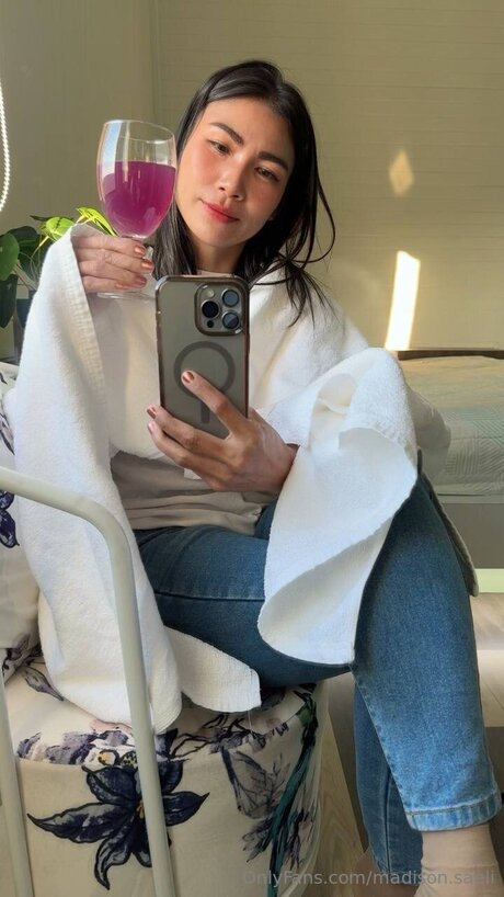 Madison Saeli onlyfans leak new