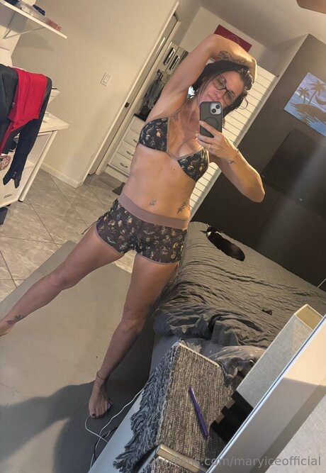 Maryiceofficial nude only fans