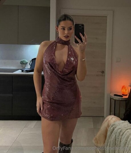 Sophiestonehouse onlyfans