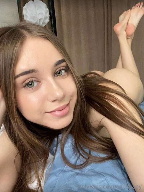 Alic3baby onlyfans naked