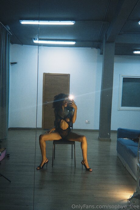 Sophye Free only fans pics