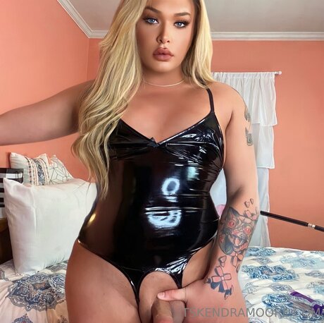 Onlykendramoore naked onlyfans leaks