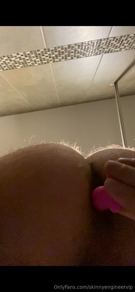 Skinnyengineervip onlyfans leaks sex