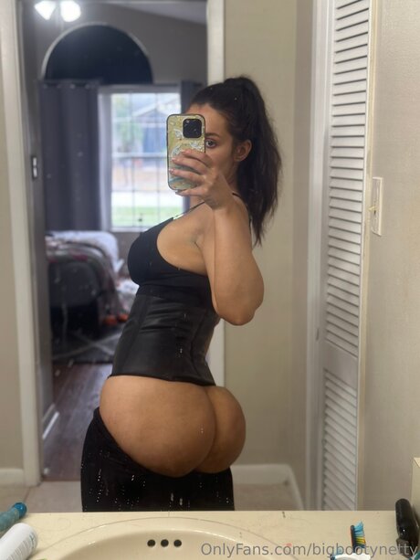 Bigbootynetty onlyfans x