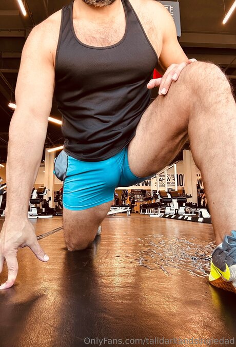 Talldarkandsingledad onlyfans leaked naked