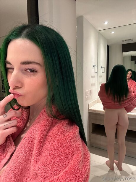 Baileyyrose onlyfans model photos