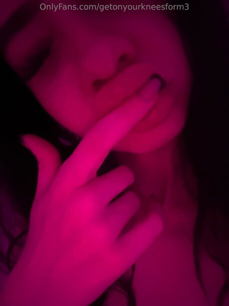 Getonyourkneesform3 onlyfans exposed