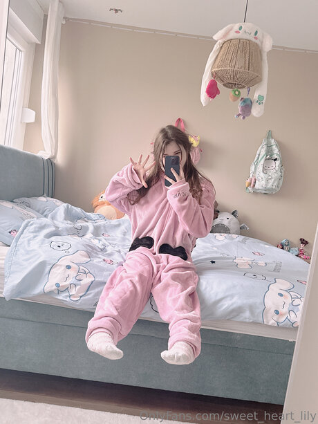 Sweet Heart Lily new onlyfans