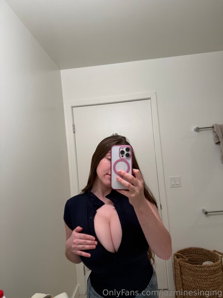 Jazminesinging onlyfans xxx
