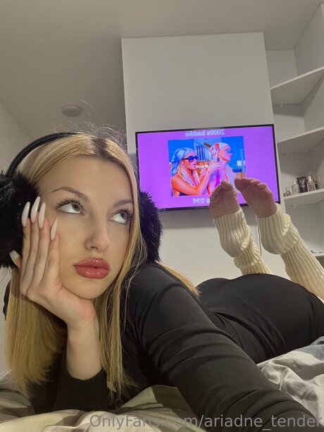 Ariadne Tender naked only fans