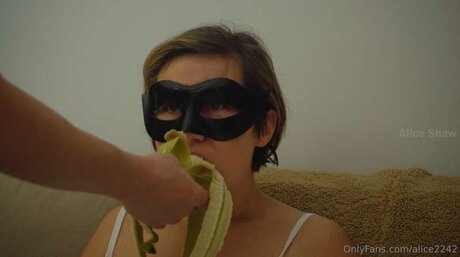 Alice2242 onlyfans exposed