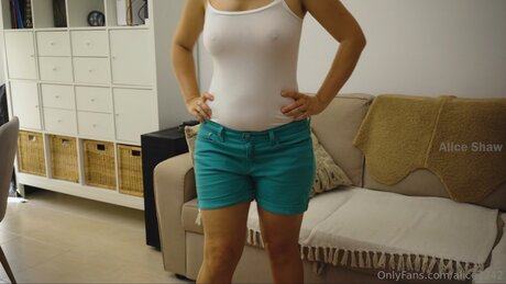 Alice2242 onlyfans leaked