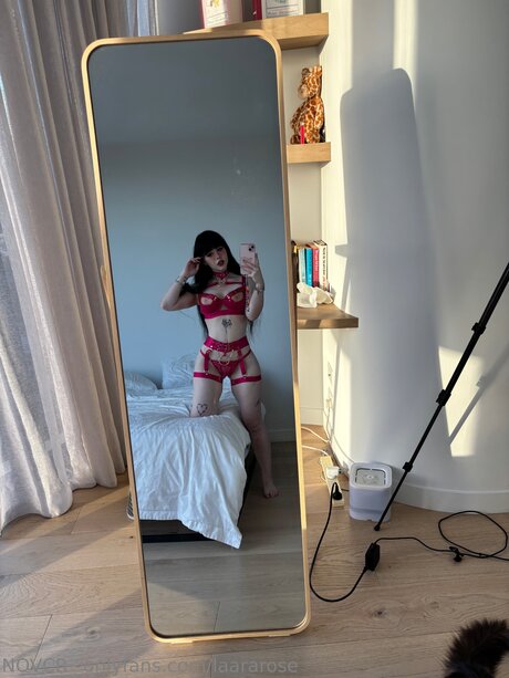 Laararose onlyfans x