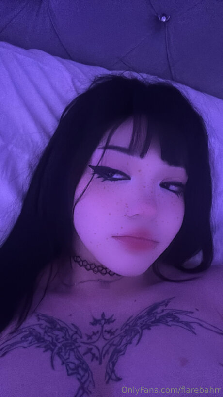 Flarebahrr is on onlyfans