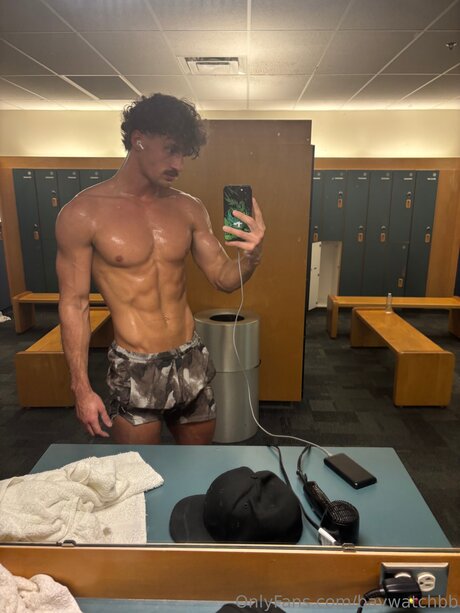 Baywatchbb onlyfans leak ass