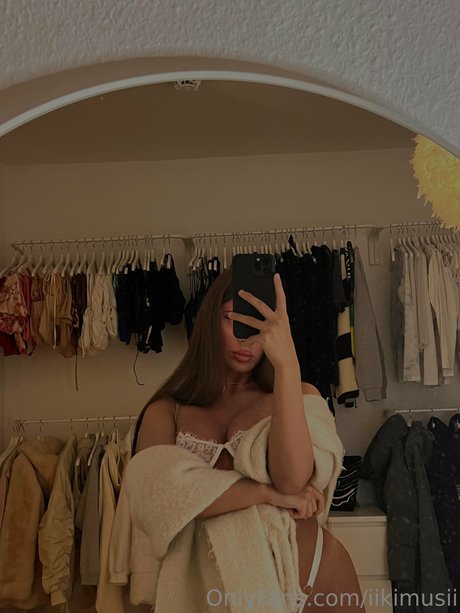 Iikimusi_ strip onlyfans