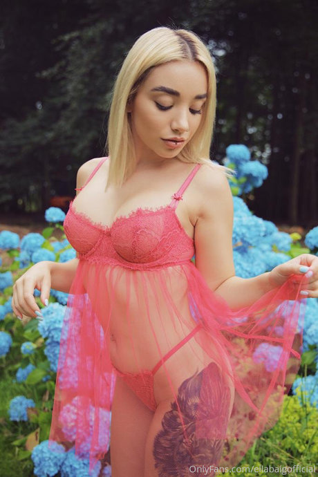 Ella Baig onlyfans leajs