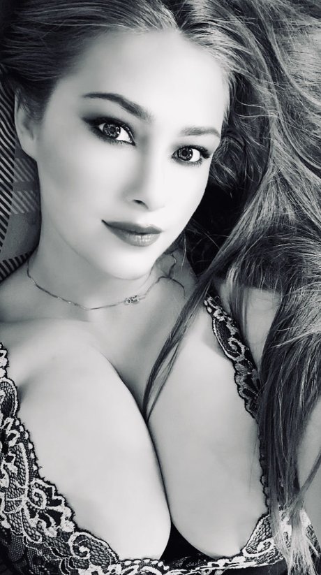 Lily Adair onlyfans model images