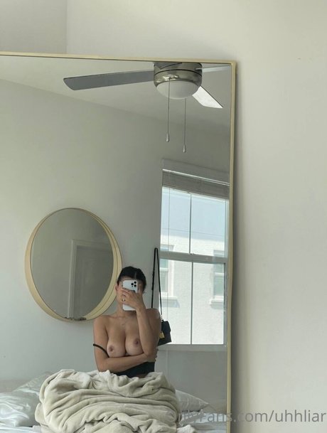 Uhhlia onlyfans topless