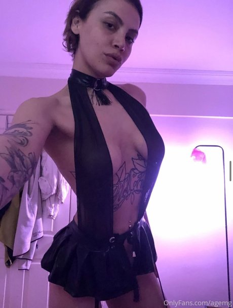 Agemg Ecem onlyfans nude leak