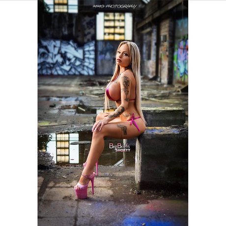 Shorty BIG onlyfans free content